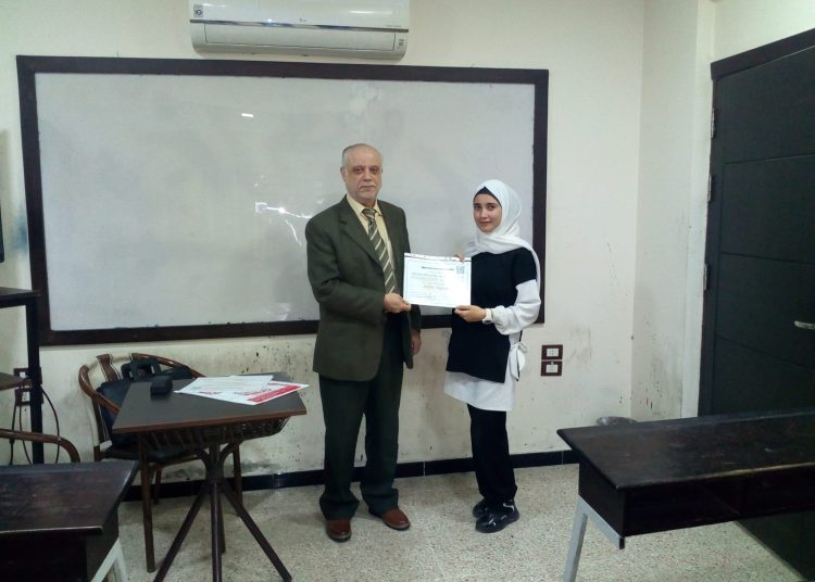 مجموعة طلاب دبلوم ادارة الموارد البشرية – مع الدكتور محمد سعد الدين بنشي